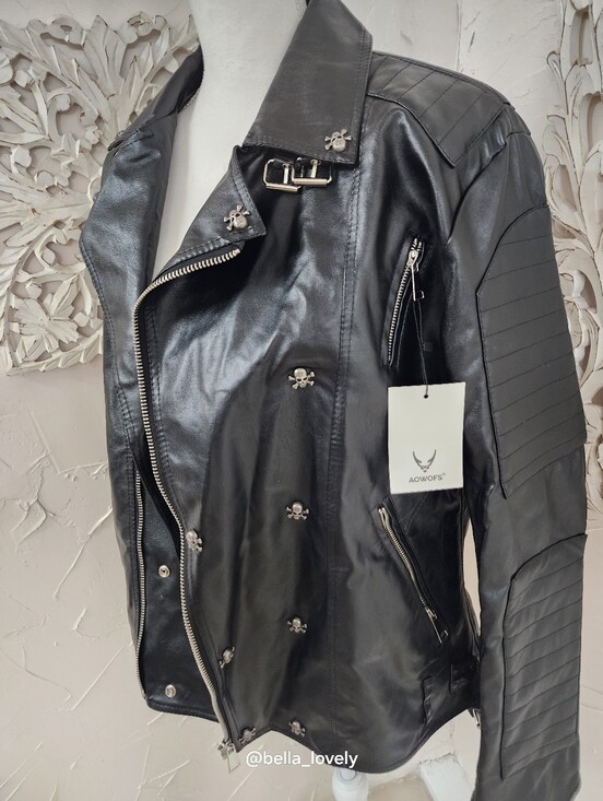 aowofs Jackets & Blazers - NWT Black Moto Jacket with Skull Studs
